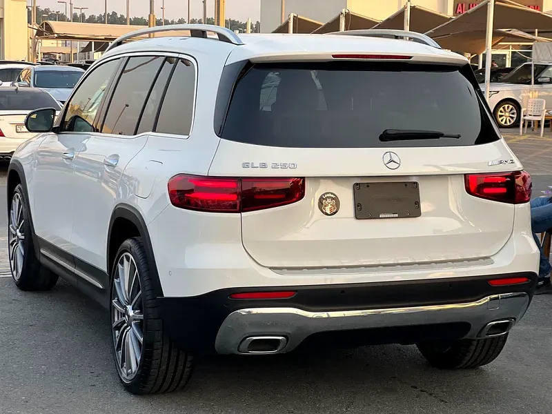 مرسيدس بنز GLB Class 2025